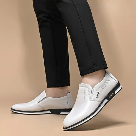 Sapatos MOCASSIM, sem cadarço de alta qualidade.